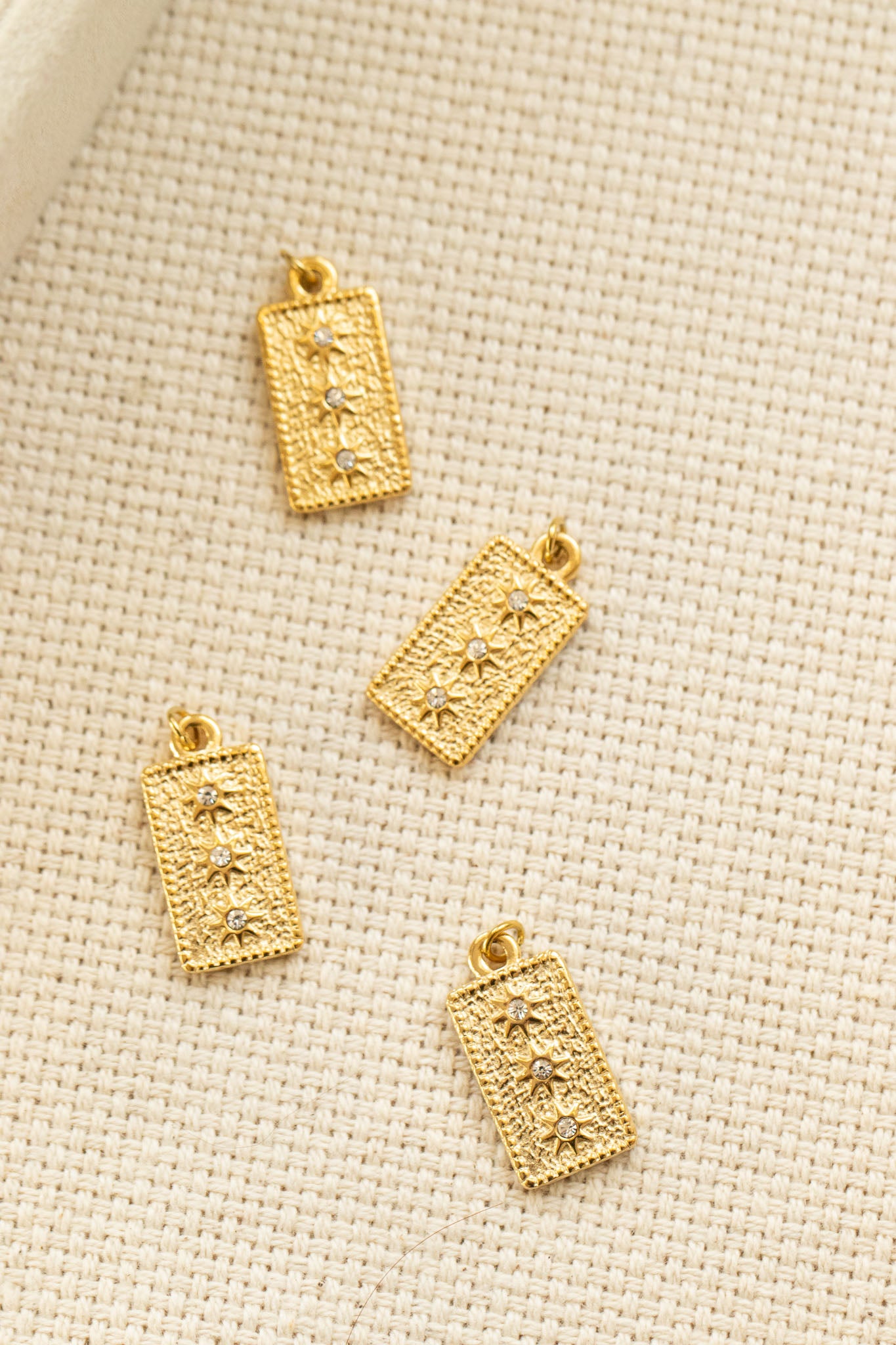 Bebé Charm Medium
