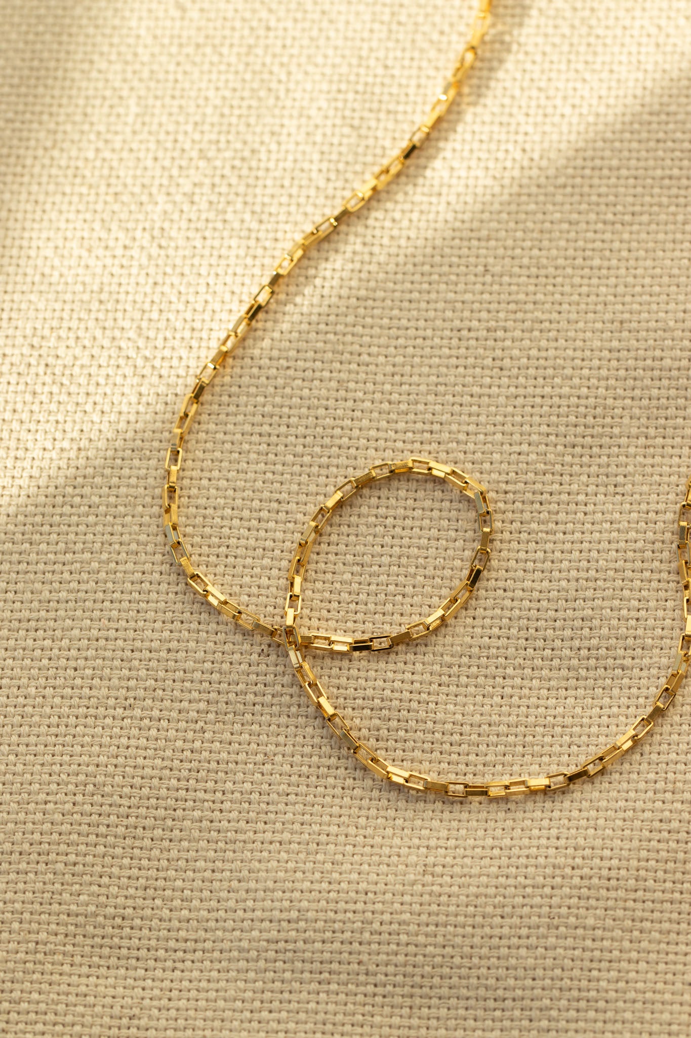 Small Box Paperclip Chain