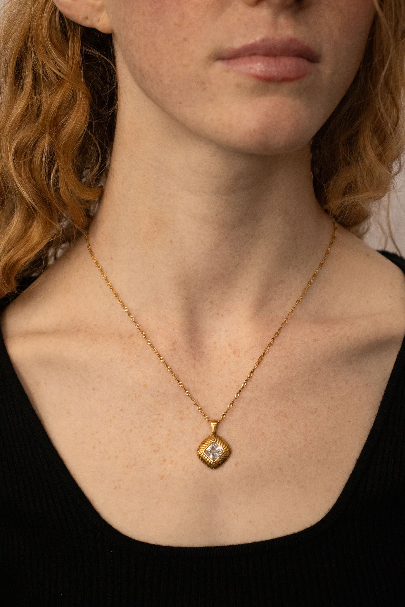 Bezel Stone Chain in White