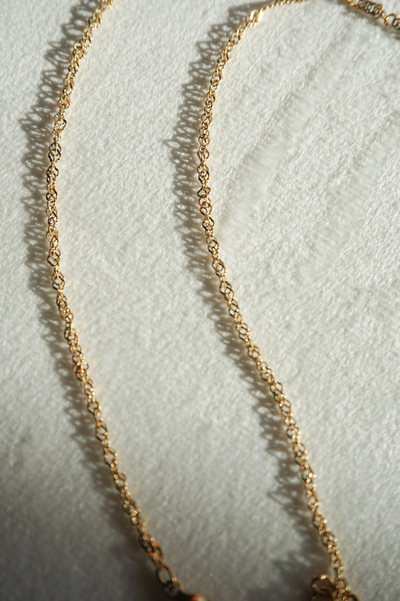 Dainty Twist Chain