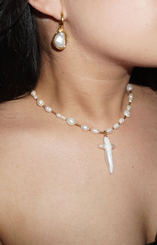 Celeste Pearl Necklace
