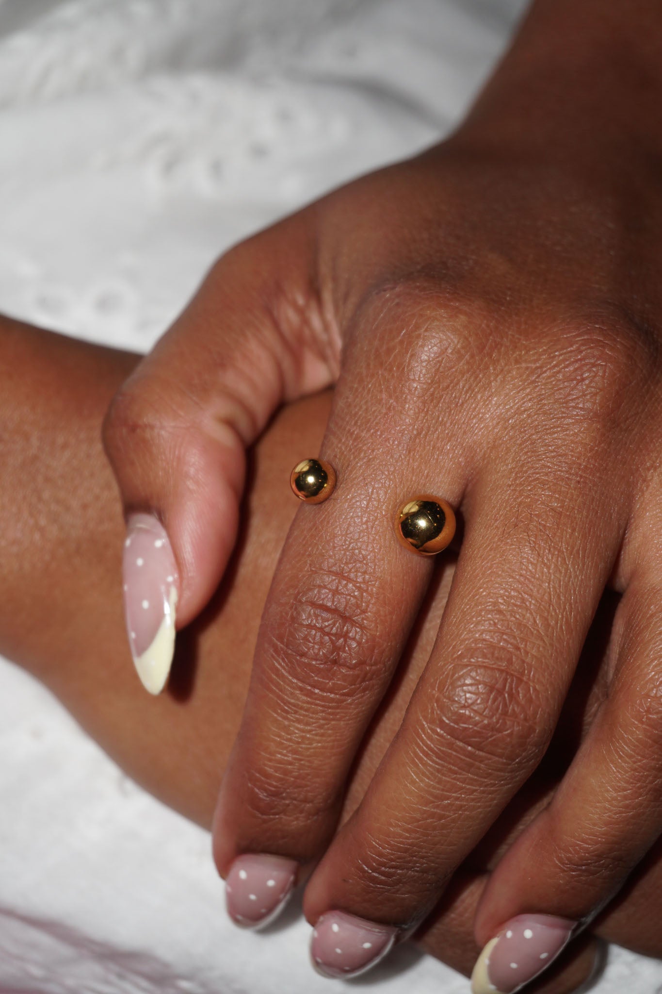Floating Sphere Ring