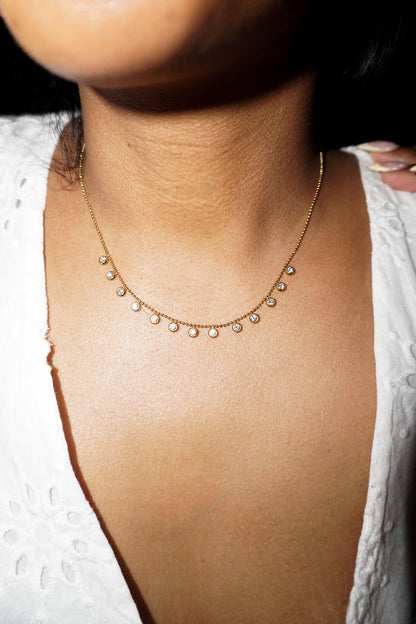 Gold necklace with small diamonds