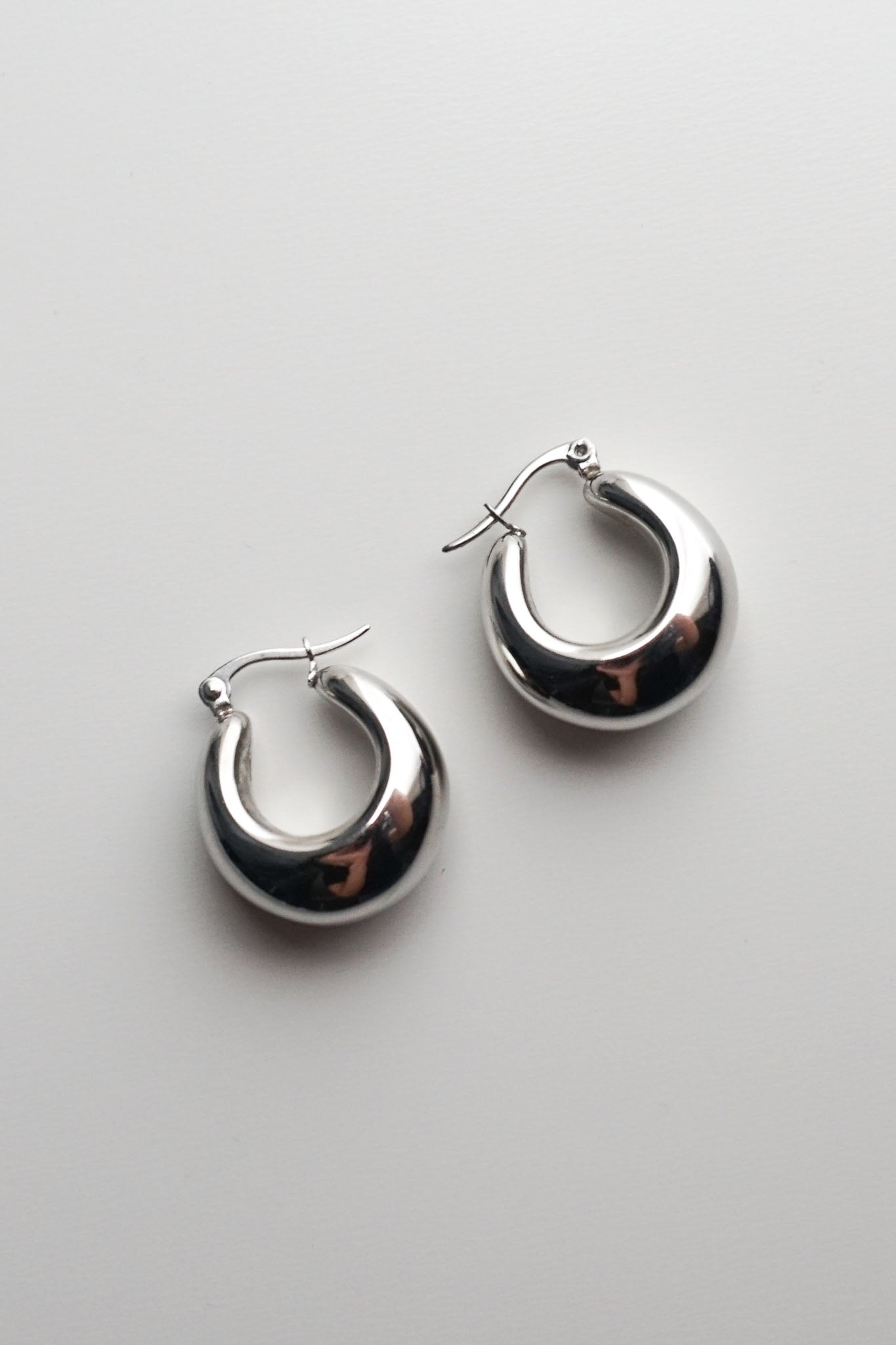 Anastasia Hoops in Silver