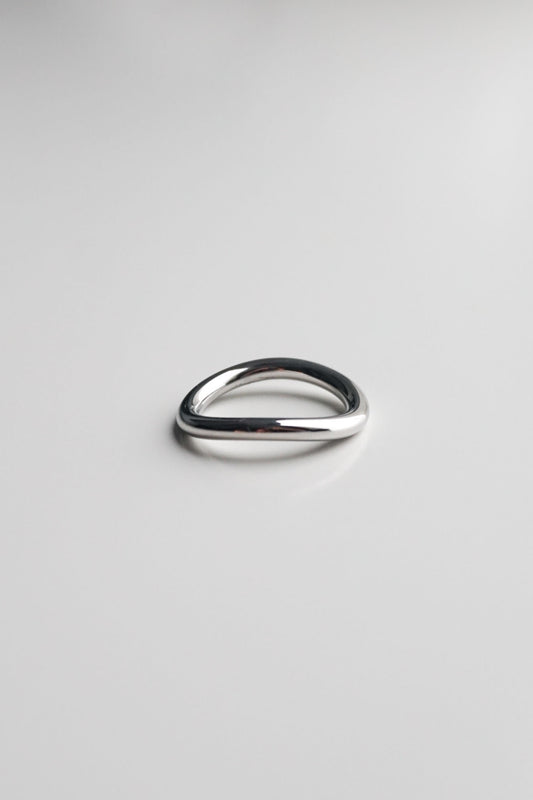 The Dainty Wave Ring