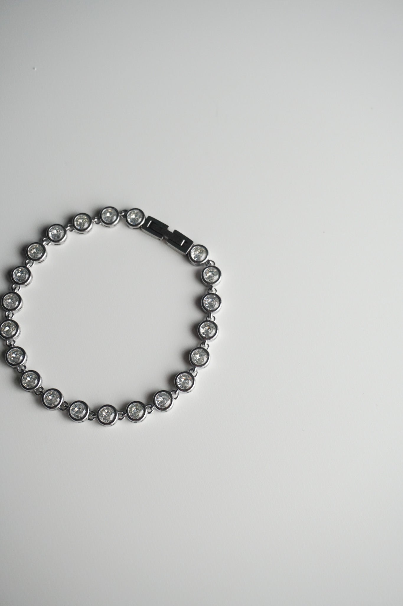 Bezel Stone Bracelet in Silver