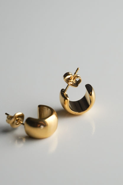 Mini Open Hoops in Gold