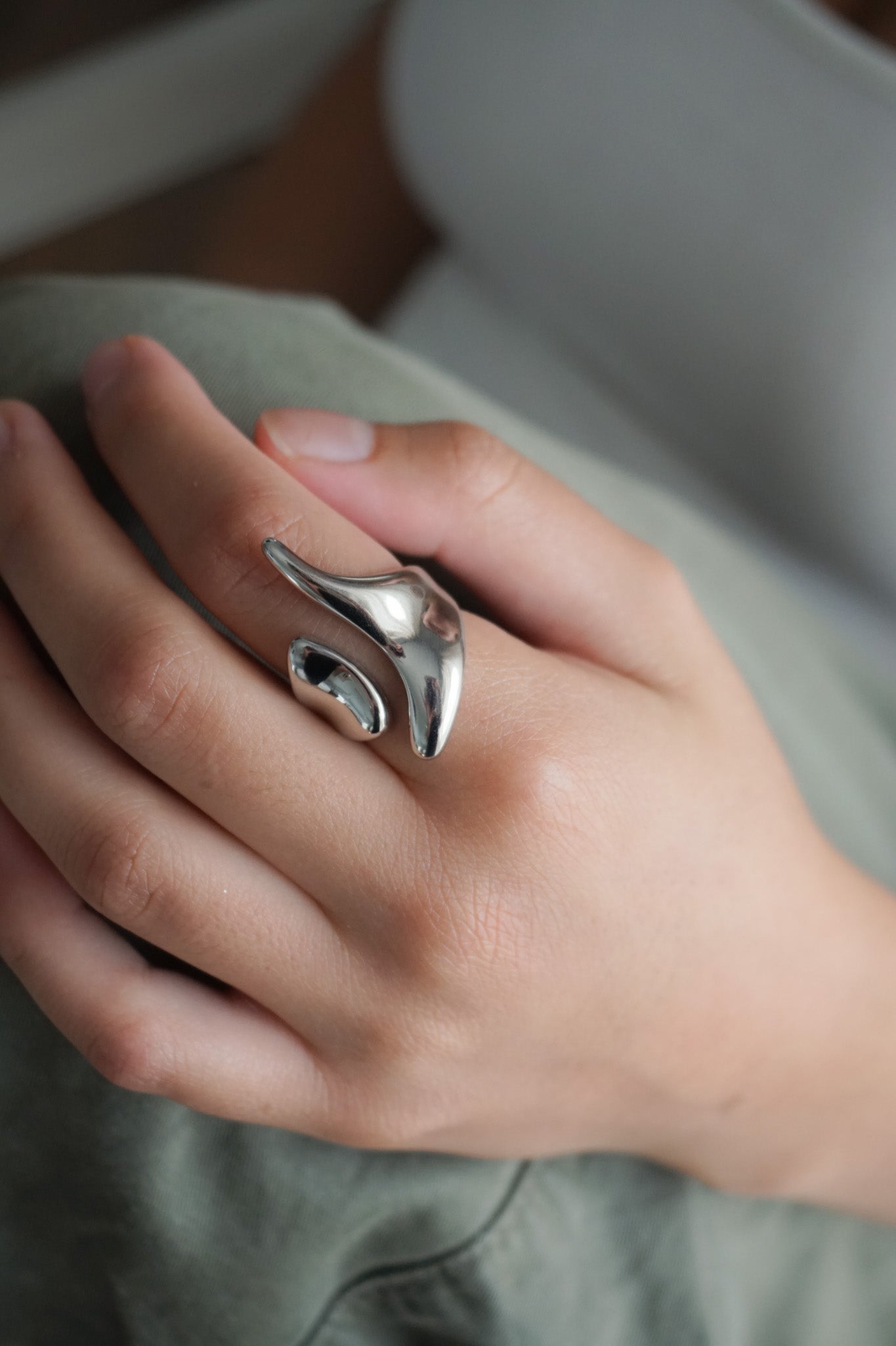 Vivi Ring in Gold