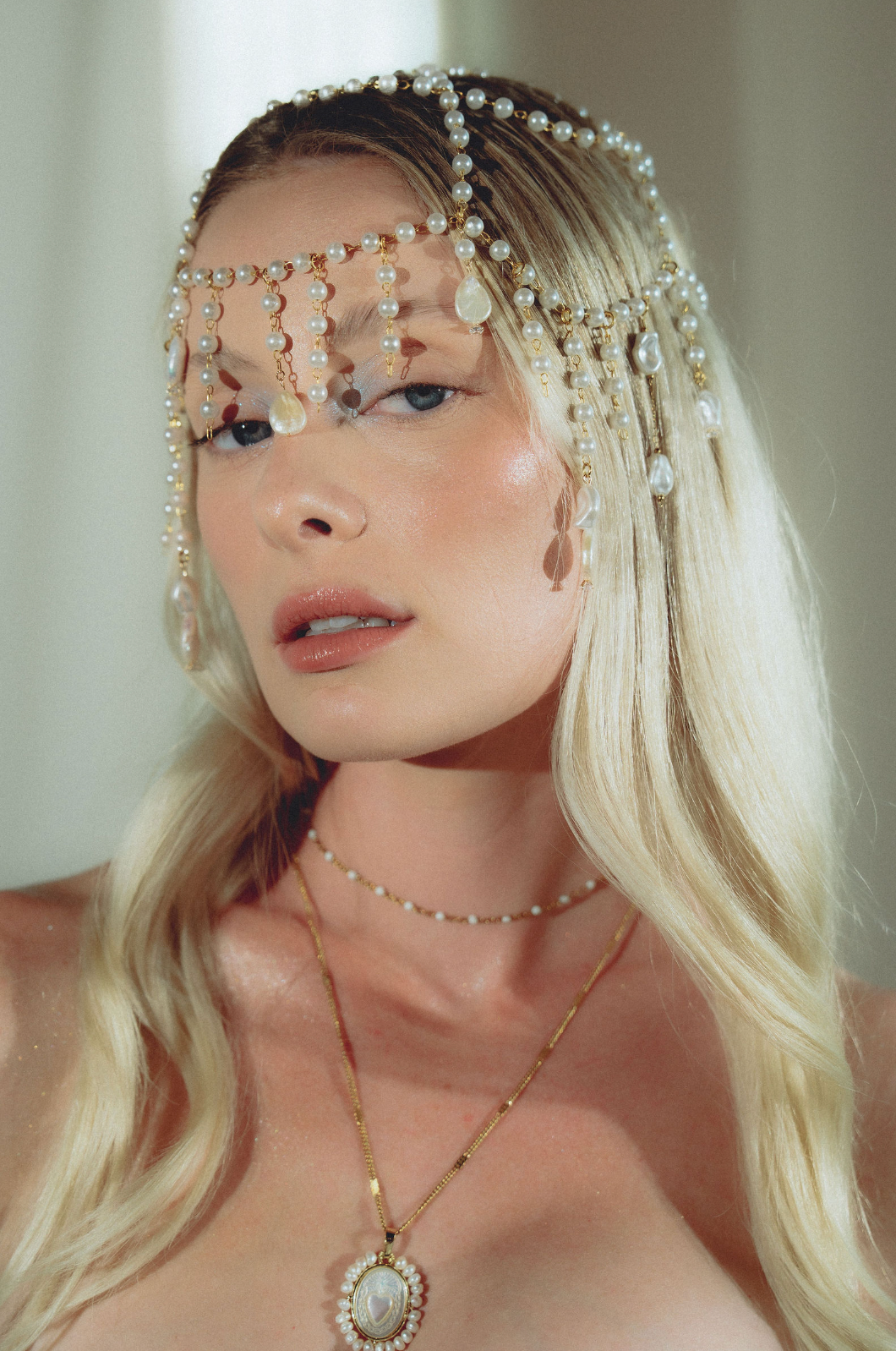 Soléne Headpiece