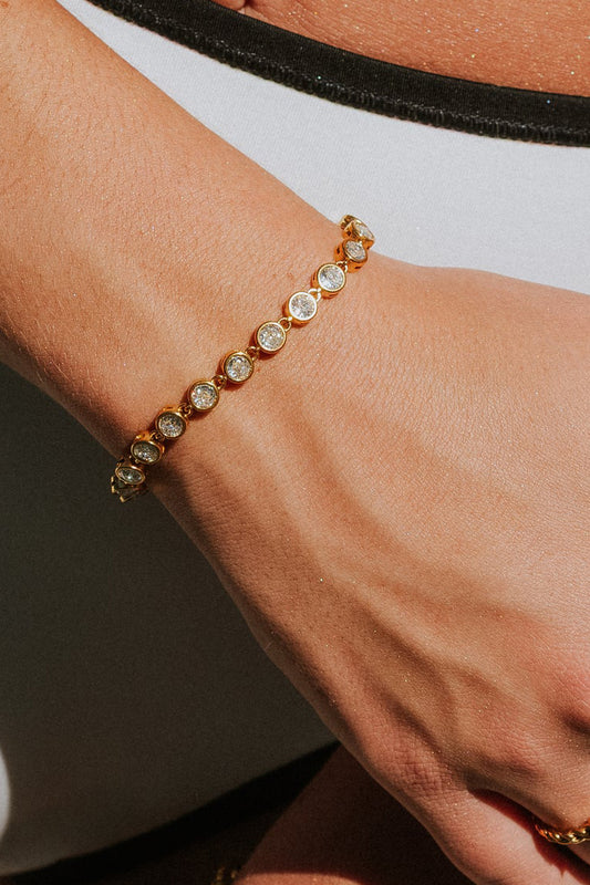 gold_bezel_stone_bracelet