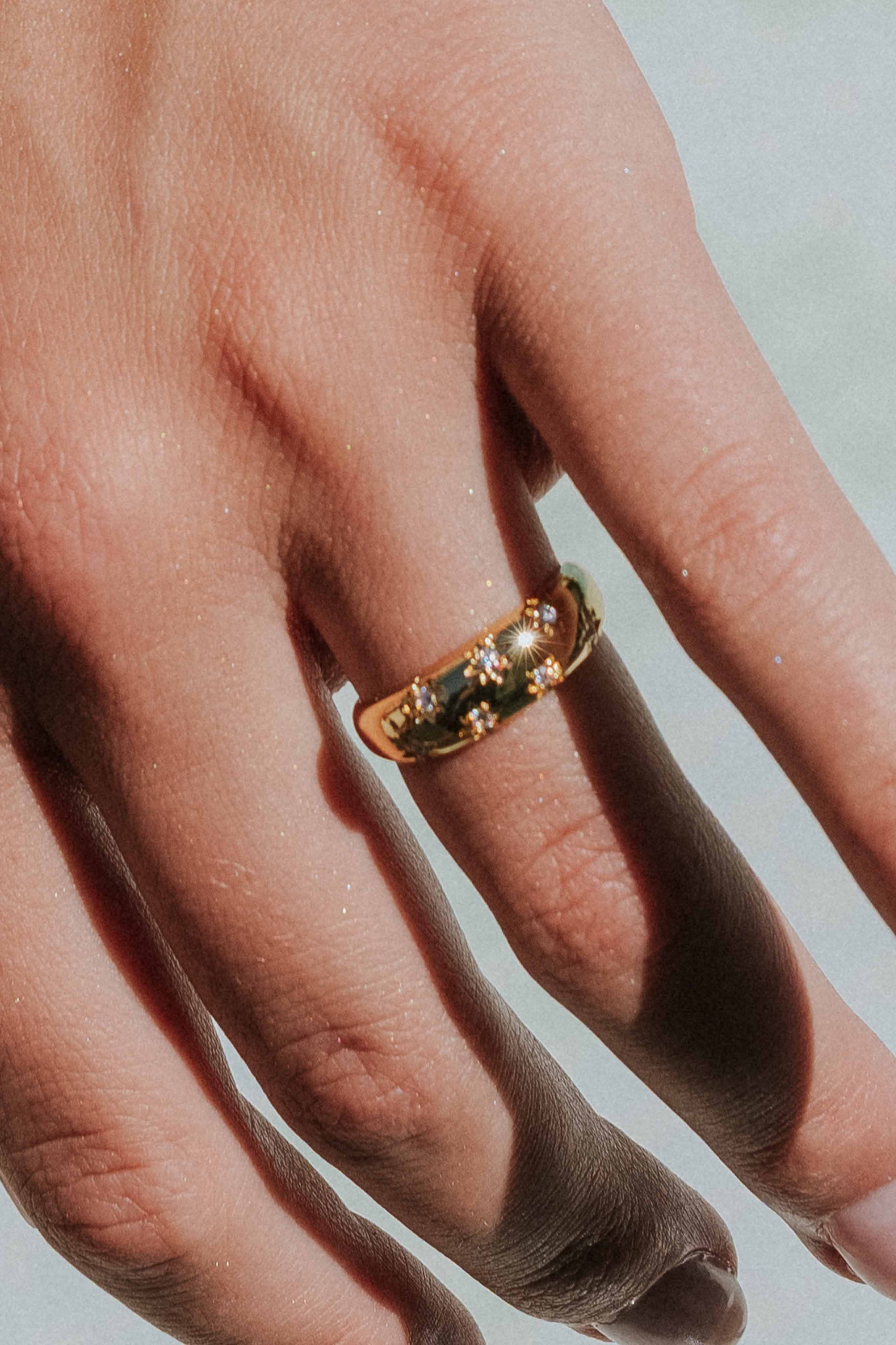 The Luna Ring in Silver – Soléne